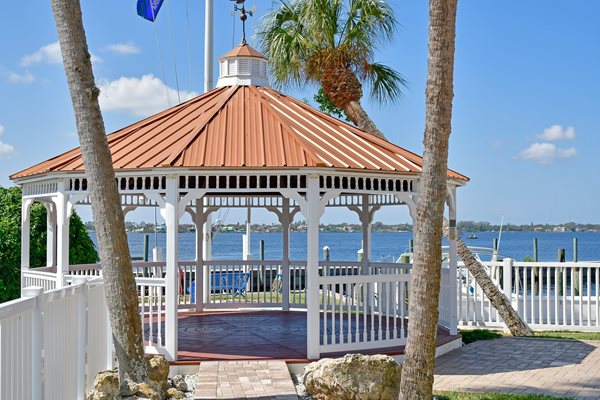 22 BYC Gazebo2